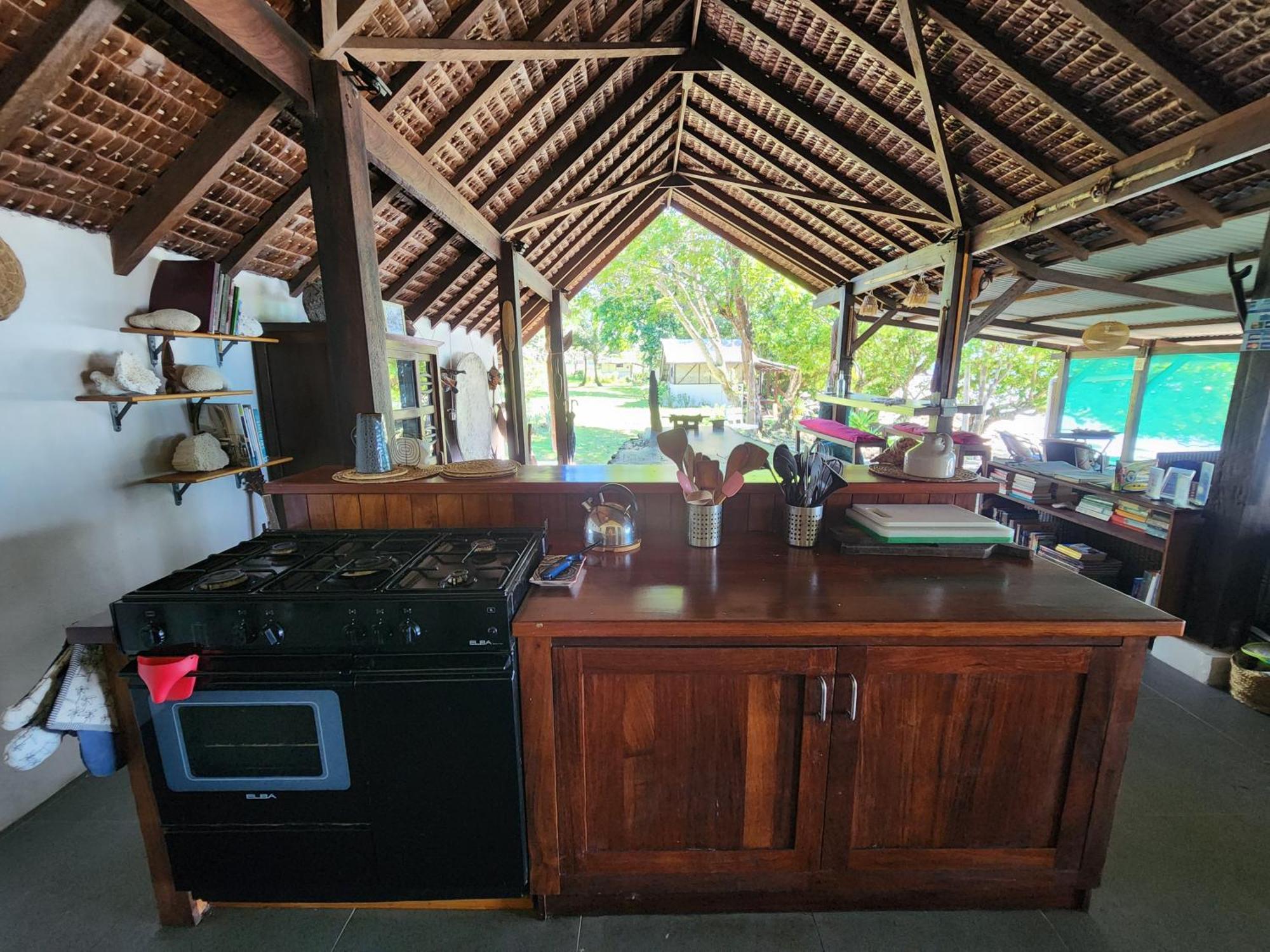 Matevulu Lodge Luganville Exterior photo